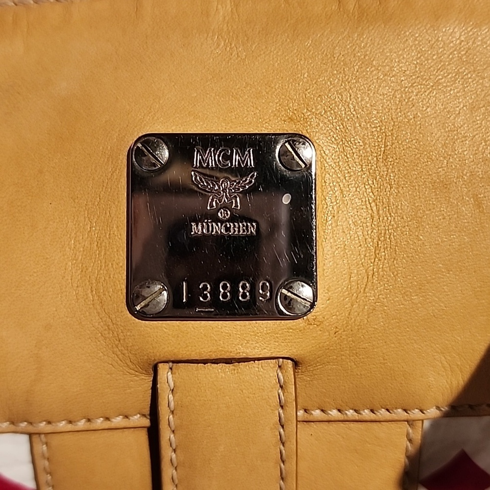 MCM Boston Satchel Bag Purse W COA & Dust Bag Excellent - Picture 7 of 10